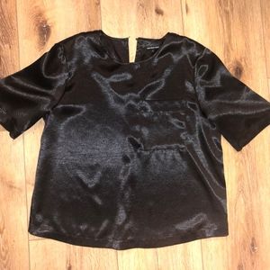 Black Crop Fit Top with Front Pocket